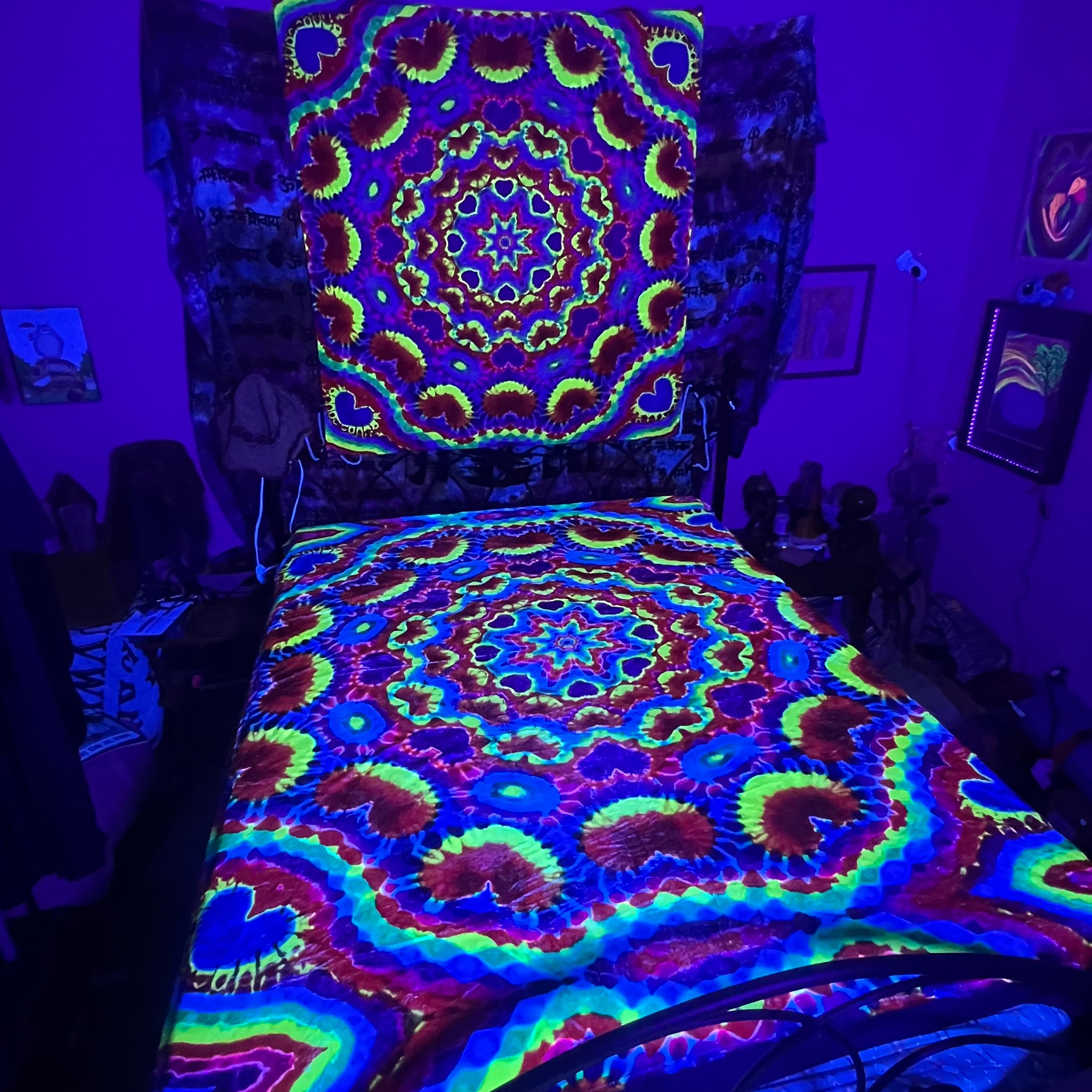 UV Reactive Heartdala Blanket #2 GOING OUT OF BUSINESS SALE